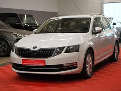 Weiß Gebraucht 2018 Skoda Octavia Style Kombi | 16.950 € (Fairer Preis)