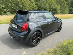 Schwarz Gebraucht 2018 Mini Cooper D Kleinwagen | 15.950 € (Teuer)