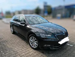 Schwarz Gebraucht 2018 Skoda Superb Style Kombi | 17.500 € (Fairer Preis)