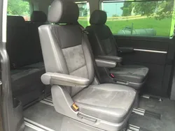 Schwarz metallic Gebraucht 2014 VW Multivan Highline Van / Kleinbus | 37.900 € (Teuer)