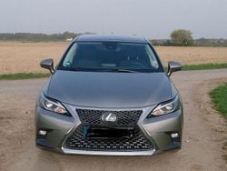 Silber Gebraucht 2019 Lexus CT200h Executive Line Limousine | 15.900 € (Guter Preis)