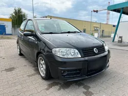 Schwarz Gebraucht 2004 Fiat Punto Kleinwagen | 1.700 € (Fairer Preis)
