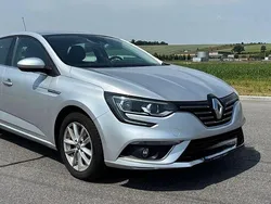 Silber Gebraucht 2016 Renault Mégane III Intens Limousine | 10.666 € (Fairer Preis)