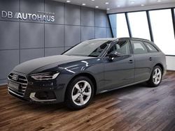 Grau Gebraucht 2024 Audi A4 Advanced Plus Kombi | 32.240 € (Fairer Preis)