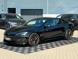 Solid black Gebraucht 2023 Tesla Model S Plaid Limousine | 94.750 €