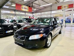 Schwarz Gebraucht 2010 Volvo V70 Momentum Kombi | 5.990 € (Fairer Preis)