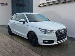 Weiß Gebraucht 2015 Audi A1 Comfort Limousine | 7.480 € (Fairer Preis)