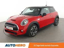 Rot Gebraucht 2018 Mini Cooper S Kleinwagen | 21.490 € (Etwas zu teuer)