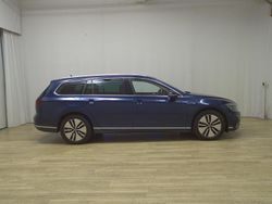 Blau Gebraucht 2021 VW Passat GTE Kombi | 15.980 € (Fairer Preis)