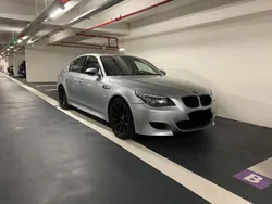 Silber Gebraucht 2008 BMW M5 Limousine | 60.000 €