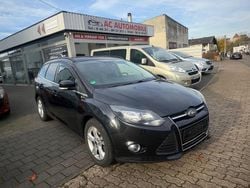 Schwarz Gebraucht 2012 Ford Focus Champions Edition Kombi | 2.999 € (Superpreis)