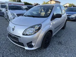 Platingrau Gebraucht 2011 Renault Twingo Authentique Kleinwagen | 2.490 € (Fairer Preis)