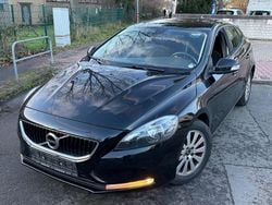 Schwarz Gebraucht 2016 Volvo V40 Limousine | 7.444 € (Guter Preis)