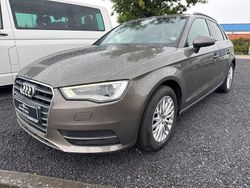 Dakotagrau metallic Gebraucht 2015 Audi A3 Ambiente Limousine | 11.990 € (Guter Preis)