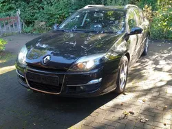 Schwarz Gebraucht 2011 Renault Laguna GrandTour Initiale Kombi | 6.500 €