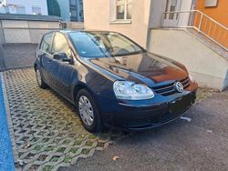 Schwarz Gebraucht 2005 VW Golf Limousine | 2.599 €