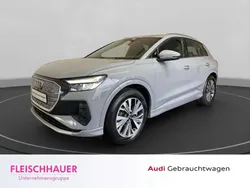 Grau Gebraucht 2022 Audi Q4 e-tron Ambiente SUV | 29.980 € (Guter Preis)