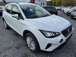 Weiß Gebraucht 2024 Seat Arona Style SUV | 19.450 € (Guter Preis)