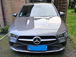 Silber Gebraucht 2020 Mercedes CLA200 Shooting Brake Kombi | 29.900 € (Etwas zu teuer)