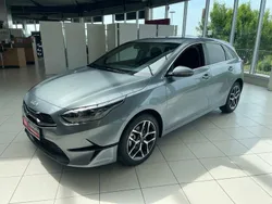 Lunarsilber Neu 2025 Kia Ceed 4 Limousine | 28.970 € (Fairer Preis)
