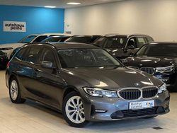 Grau Gebraucht 2020 BMW 318 Advantage Limousine | 20.297 € (Fairer Preis)
