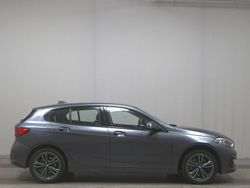 Grau Gebraucht 2021 BMW 120 Sport Line Kleinwagen | 18.680 € (Superpreis)
