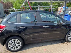Schwarz Gebraucht 2012 Citroën C3 PureTech Kleinwagen | 3.500 €