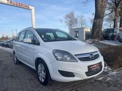 Weiß Gebraucht 2014 Opel Zafira Family Van / Kleinbus | 3.499 € (Guter Preis)