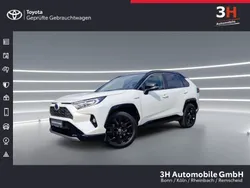 Weiß Gebraucht 2020 Toyota RAV4 Hybrid Style SUV | 33.990 € (Teuer)