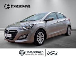 Silber Gebraucht 2016 Hyundai i30 Classic Limousine | 8.490 € (Fairer Preis)