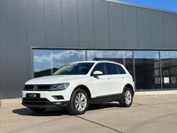 Weiß Gebraucht 2017 VW Tiguan Highline SUV | 25.990 € (Etwas zu teuer)