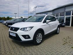 "candy" weiss Gebraucht 2021 Seat Arona Style SUV | 13.900 €