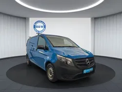 Blau Gebraucht 2018 Mercedes Vito Van / Kleinbus | 15.499 € (Superpreis)