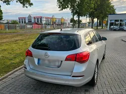 Silber Gebraucht 2012 Opel Astra Kombi | 3.500 € (Guter Preis)