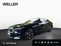 Carbonschwarz (schwarz) Gebraucht 2024 BMW 520 M Sport Limousine | 54.880 € (Superpreis)