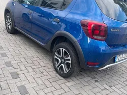 Blau Gebraucht 2020 Dacia Sandero Kleinwagen | 12.000 € (Fairer Preis)