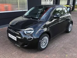 Schwarz Gebraucht 2025 Fiat 500e Red Kleinwagen | 24.689 € (Superpreis)