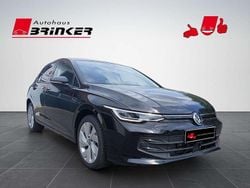 Grenadillschwarz metallic Neu 2025 VW Golf VIII Life Limousine | 33.330 € (Guter Preis)