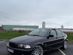 Schwarz Gebraucht 2001 BMW 330 Limousine | 4.400 € (Fairer Preis)