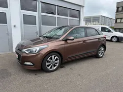 Cashmere brown / met Gebraucht 2015 Hyundai i20 Style Kleinwagen | 9.499 € (Fairer Preis)