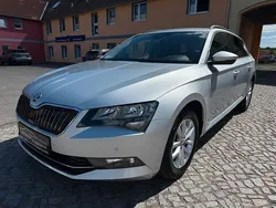 Silber Gebraucht 2018 Skoda Superb Ambition Kombi | 17.950 € (Fairer Preis)
