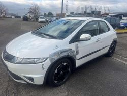 Premium white p. Gebraucht 2011 Honda Civic Comfort Kleinwagen | 2.999 € (Guter Preis)