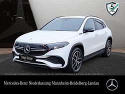 Weiß Gebraucht 2023 Mercedes EQA250+ AMG SUV | 34.990 € (Fairer Preis)
