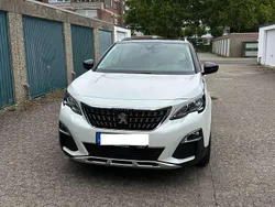 Weiß Gebraucht 2017 Peugeot 3008 Allure SUV | 15.500 € (Etwas zu teuer)