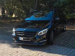 Schwarz Gebraucht 2015 Mercedes B160 Van / Kleinbus | 10.300 €