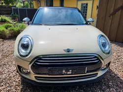 Weiß Gebraucht 2016 Mini Cooper Clubman Kombi | 13.400 € (Teuer)