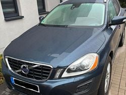 Blau Gebraucht 2010 Volvo XC60 Summum SUV | 9.850 € (Fairer Preis)