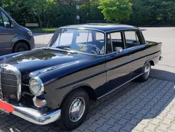 Mercedes 200