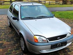Silber Gebraucht 2001 Ford Fiesta Kleinwagen | 849 € (Guter Preis)