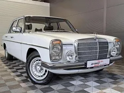 Weiß Gebraucht 1974 Mercedes 230 Limousine | 13.970 €